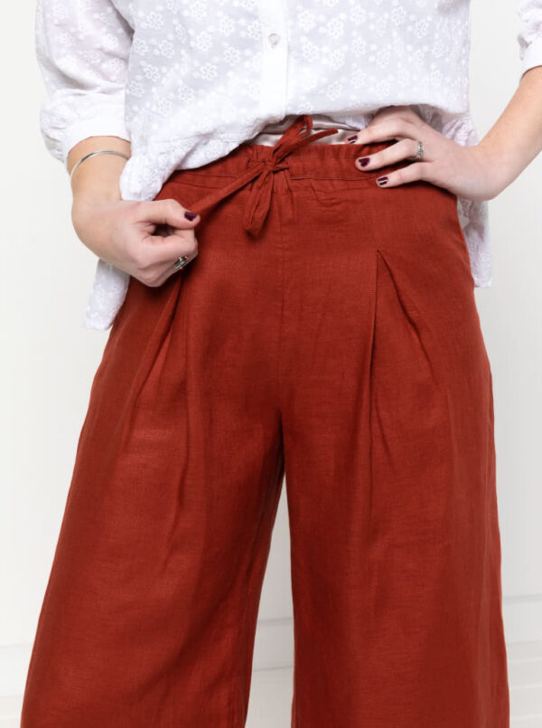 Style Arc Milan Woven Pants (sizes 18 to 30) - Image 3