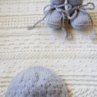Lisa F Design Leaflet Bc142 - Ari Hat and Booties