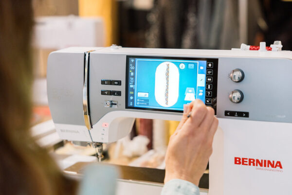 BERNINA 735 PRO - Image 2