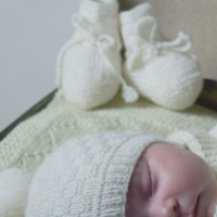 Lisa F Design Leaflet Bc46 - Sugar Plum Hat & Booties