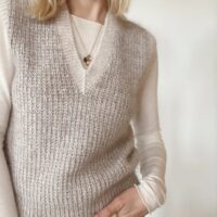Petite Knit Friday Slipover V-neck