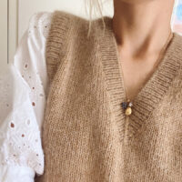 Petite Knit Stockholm Slipover V-neck